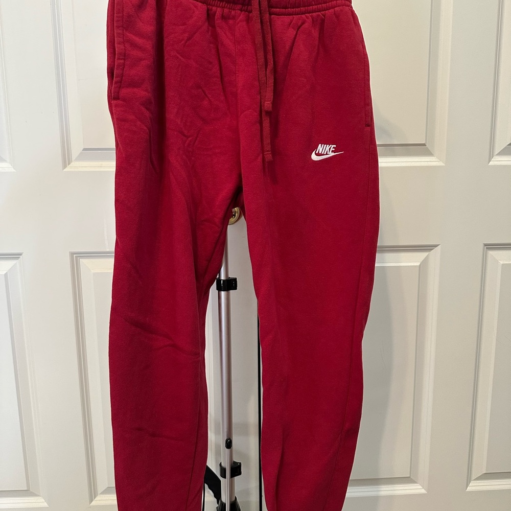 Nike Red Joggers with Elastic Waistband and Relaxed Fit